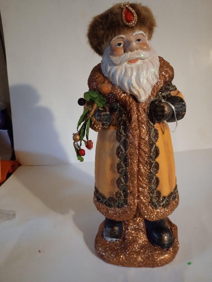 16.5 in Tall Gold Glitter Santa