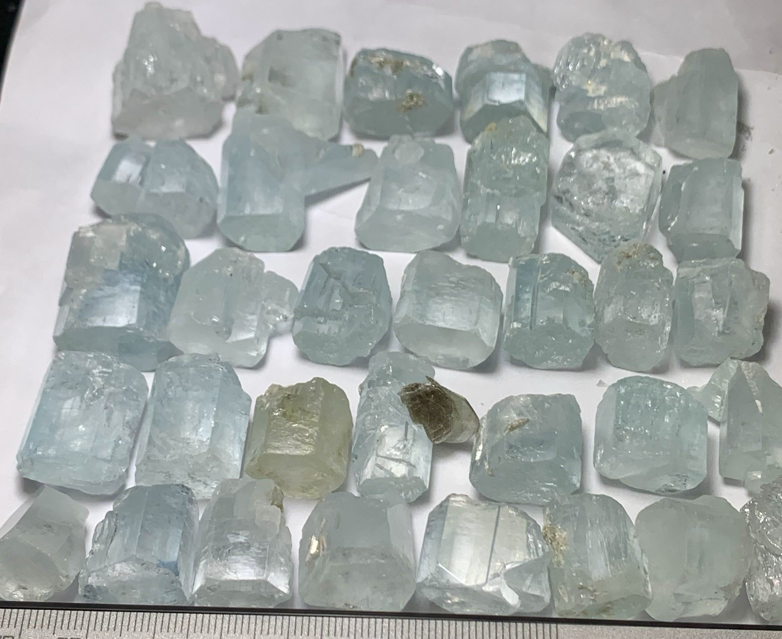 258 Grams Transparent Aquamarine Crystals