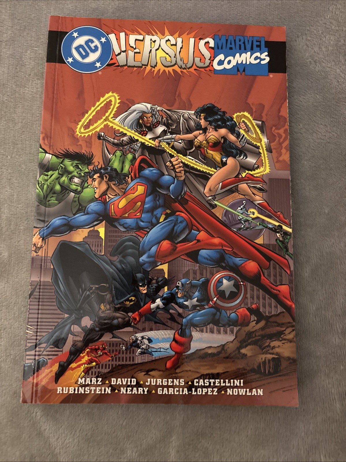 DC Vs Marvel Comics 1st Print TPB 1996 Versus Trade Paperback Graphic Novel