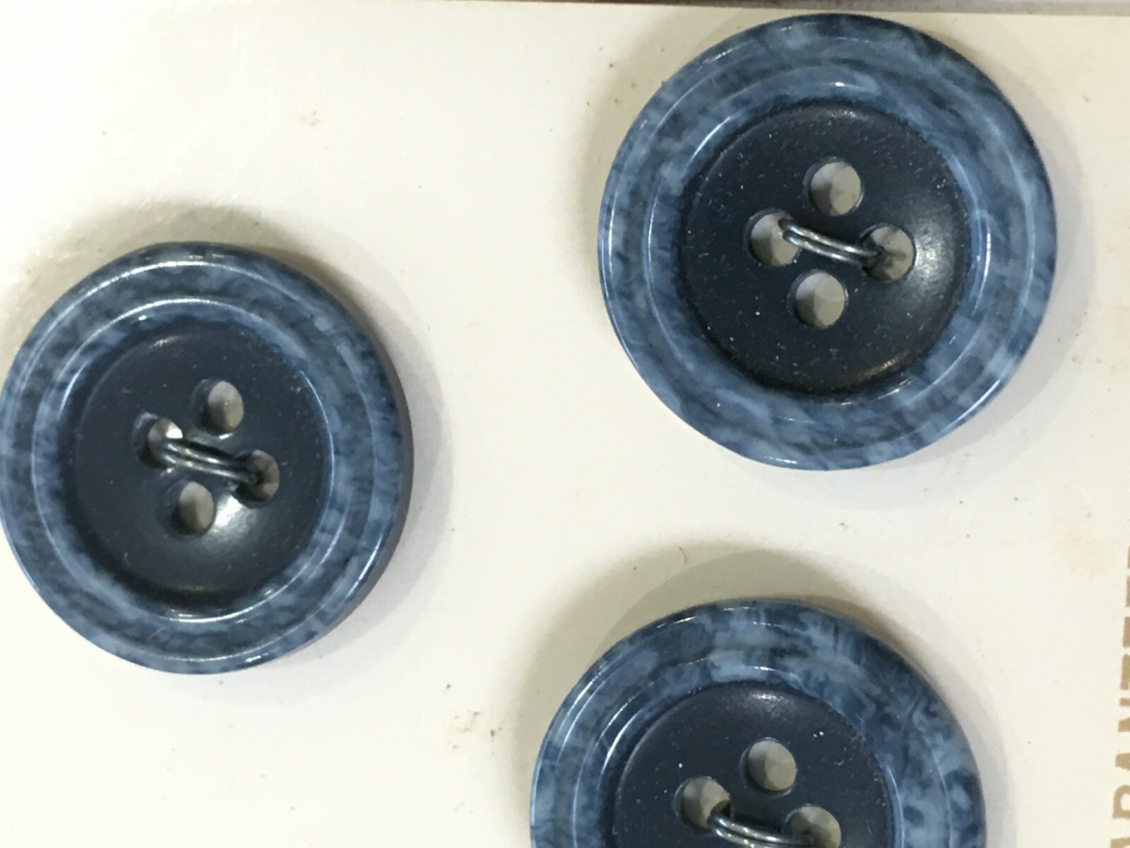 2 Le Chic original cards 6 mottled blue buttons vintage