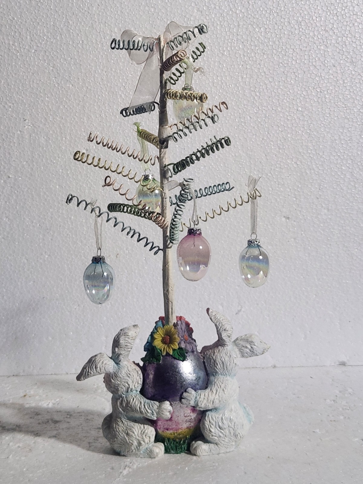 Easter Egg Tree Decoration 2 Cute Resin Bunnies Holding Egg at Base of Tree 14½”