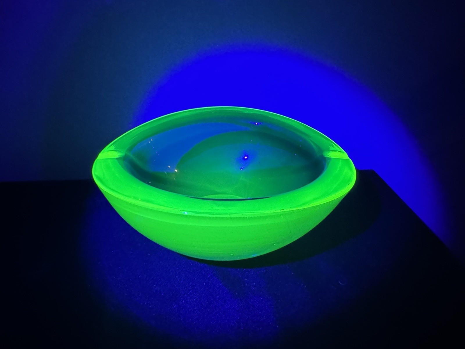 Murano Uranium Glass Vaseline And blue Ashtray 3.2 pounds