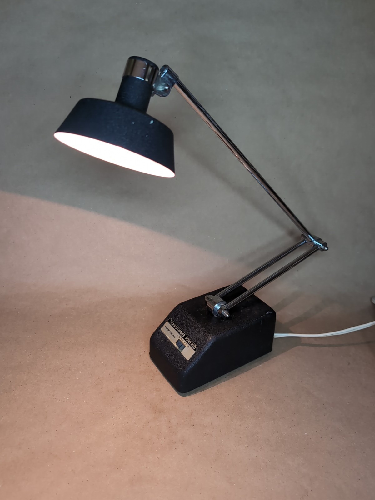 Vtg Mid Century Modern Prestigeline Mobilite Articulating Chrome Black Desk Lamp