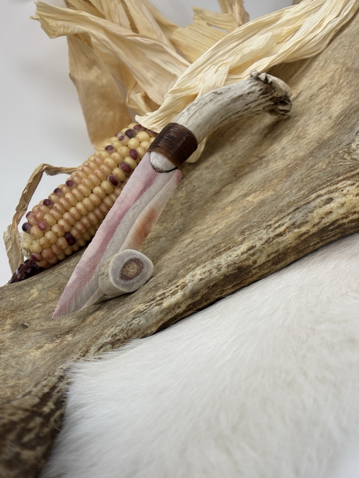Stunning Razor Sharp Mookiate Jasper Beautiful Flint Knapped Deer Antler Knife