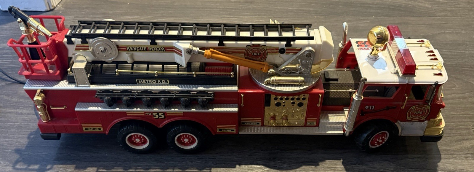 Vintage 1988 New Bright RC Fire Truck Rescue Boom No. 55 – ALL PARTS WORKING