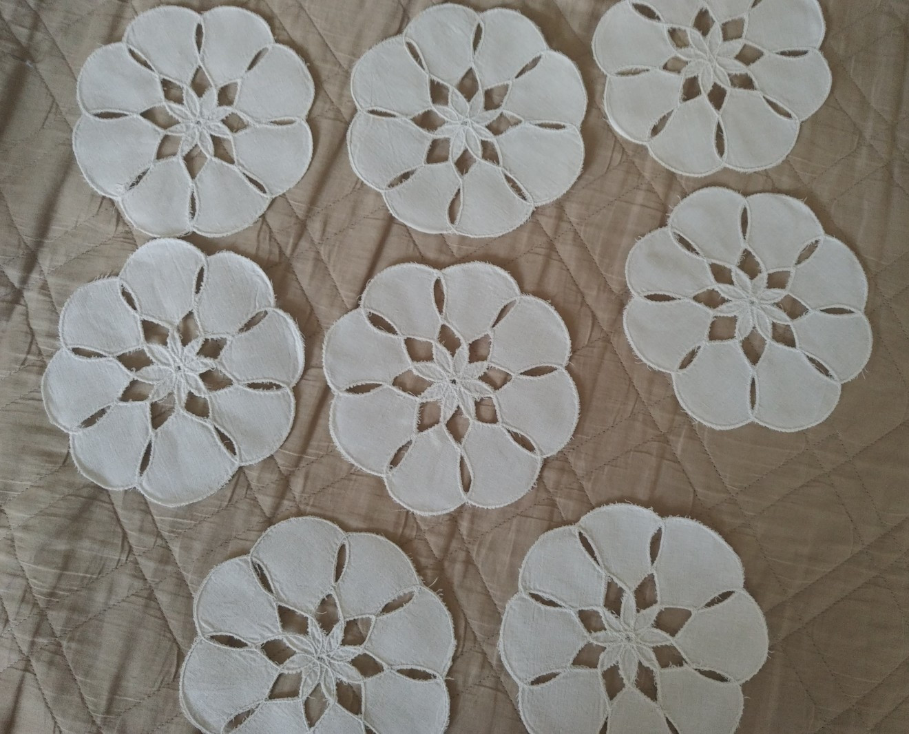 8 White Doilies 14.5cm diameter