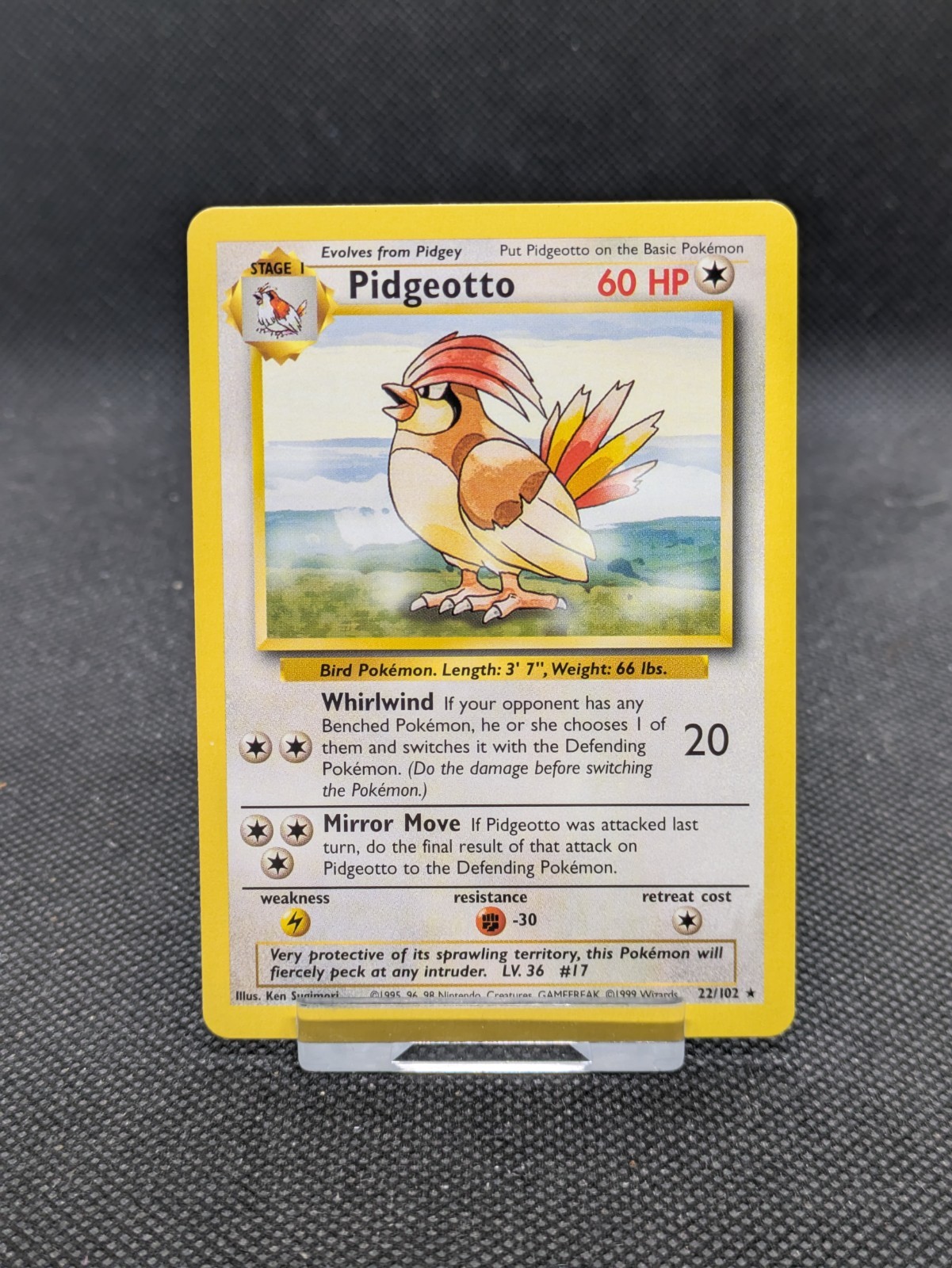 Pidgeotto 22/102 Rare Base Set Pokemon Card WOTC NM