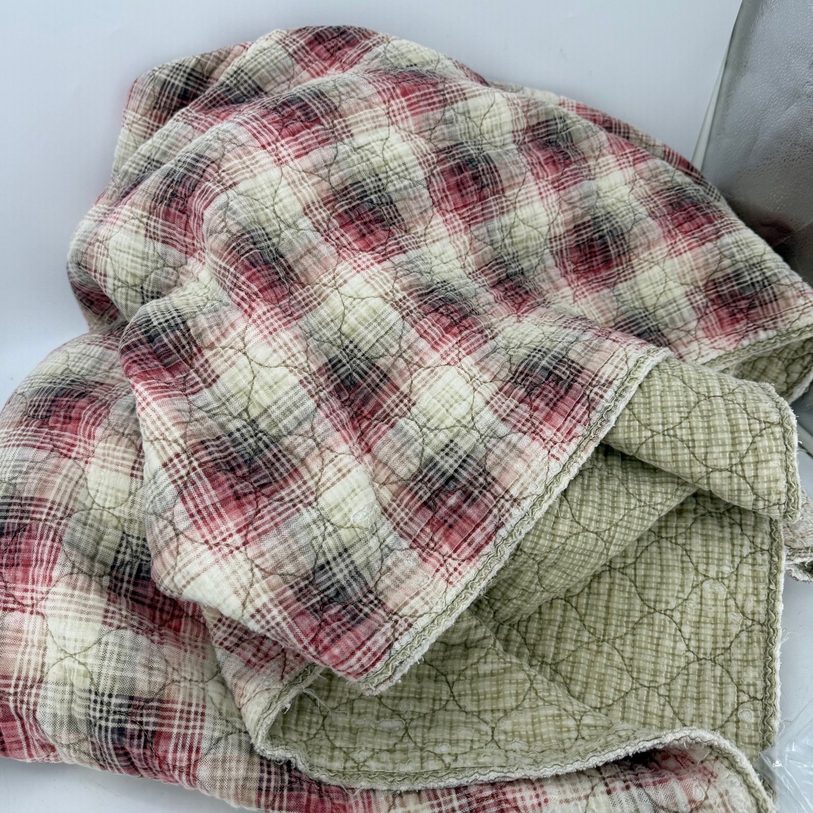 Vintage rustic red tan green & cream Quilt Blanket approximately 86.5″ x 94.5″