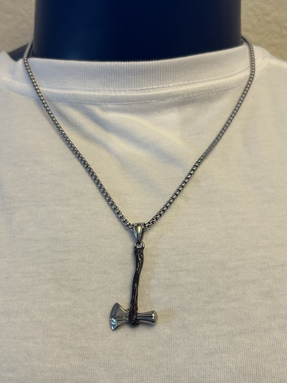 Marvel Mighty Thor Love & Thunder Storm breaker Axe Necklace Pendant New Box