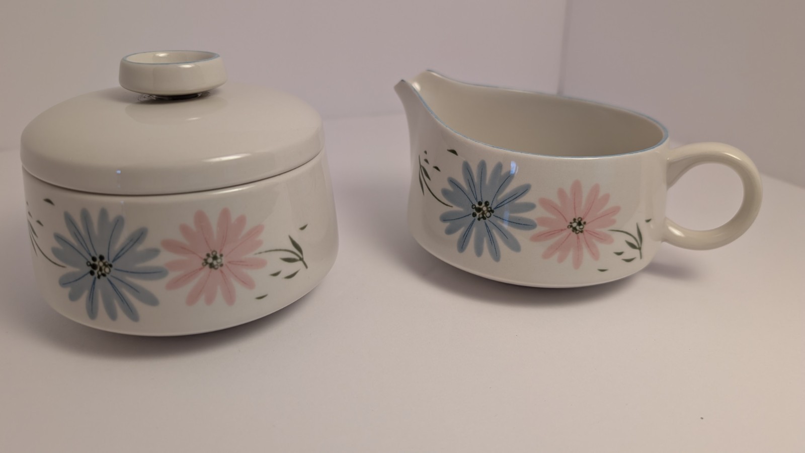 Vintage Franciscan Maytime Sugar & creamer set, MCM 1960-1969. Pristine!