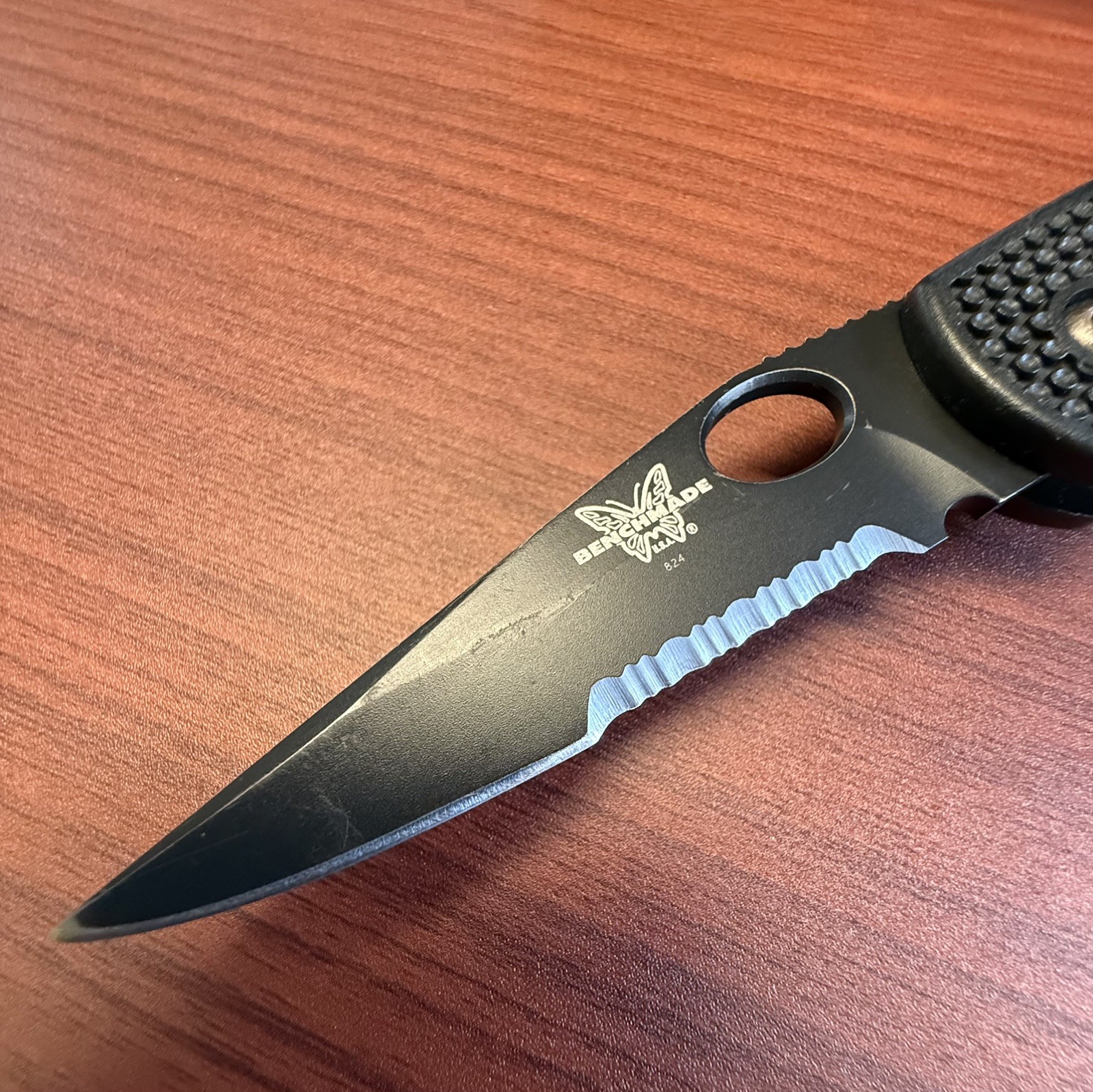 Benchmade 824 – Combo Blade
