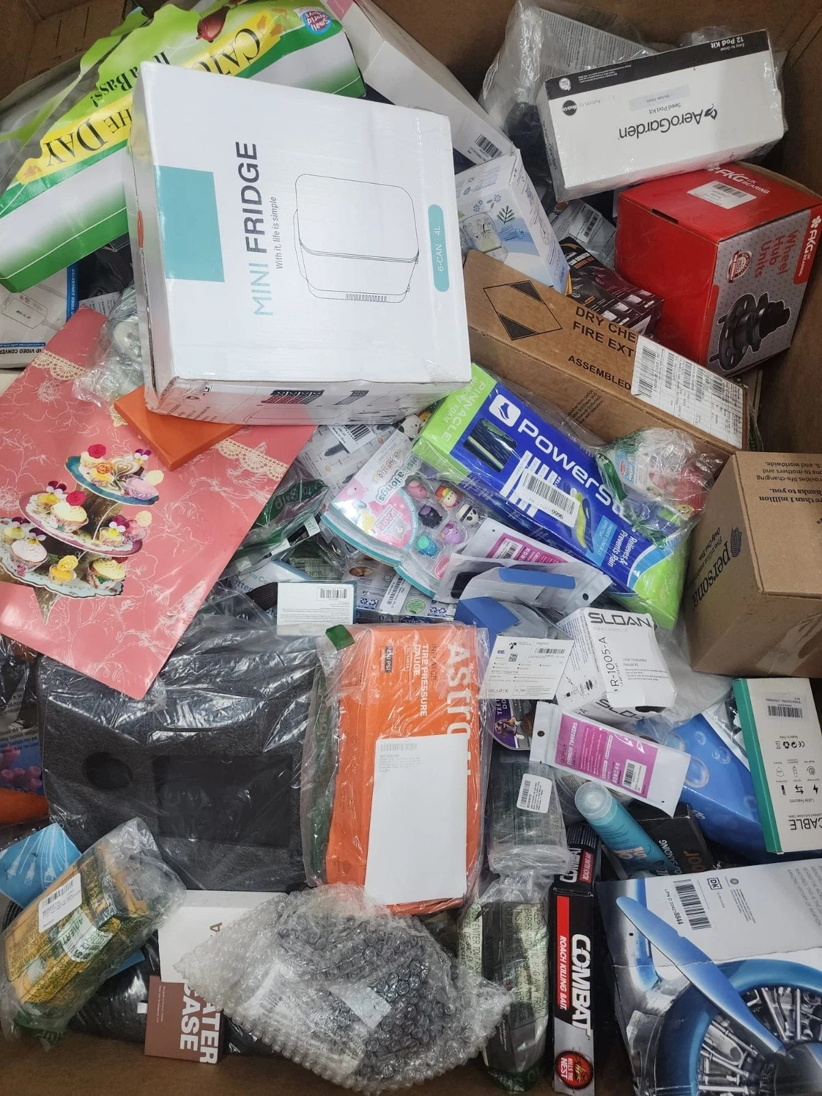 Bulk Liquidation Box – Mixed Inventory Ready for Resale – Medium