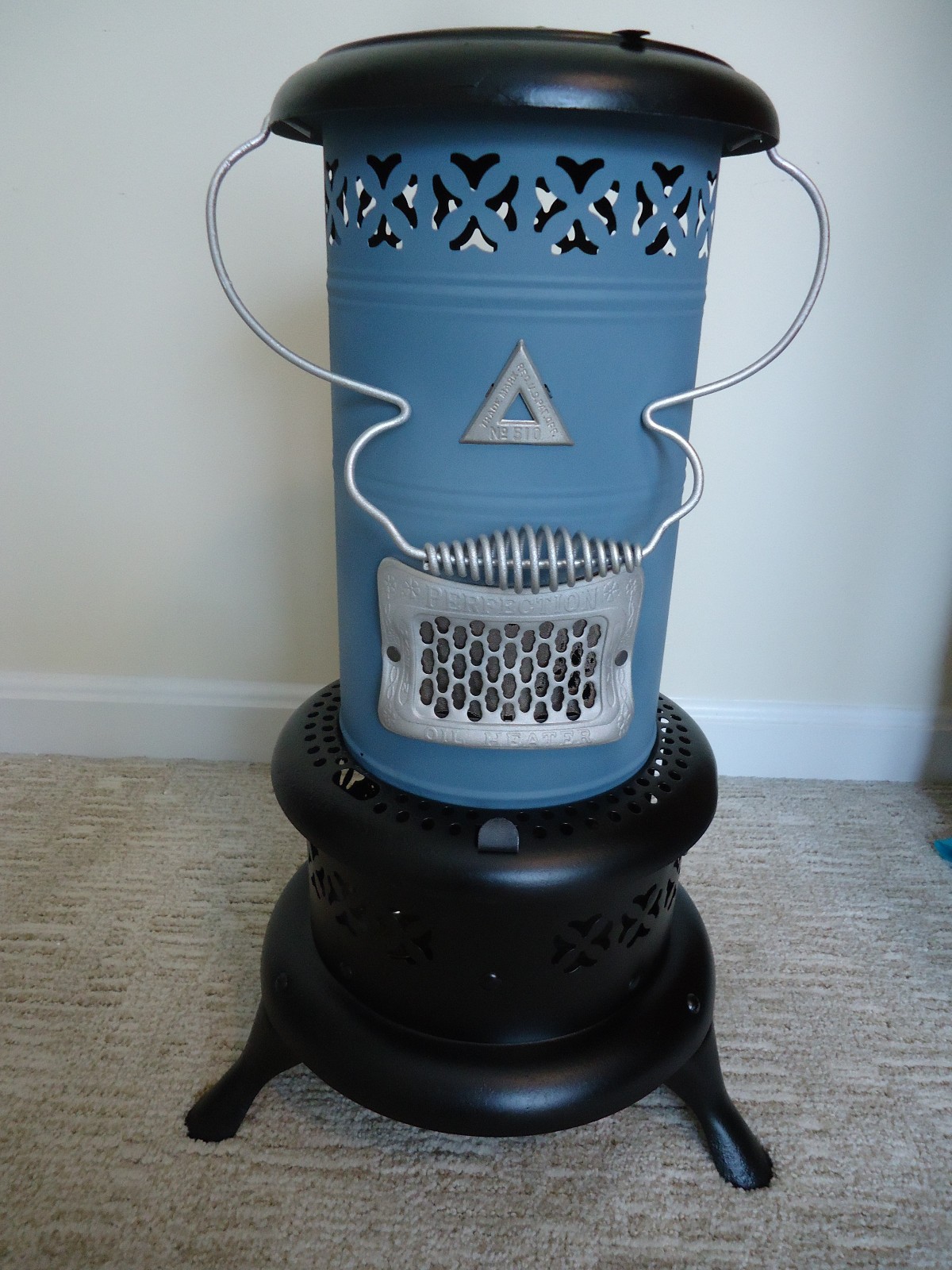 RARE Vintage Perfection 510 “Junior” Kerosene Oil Heater Refurbished with Tank