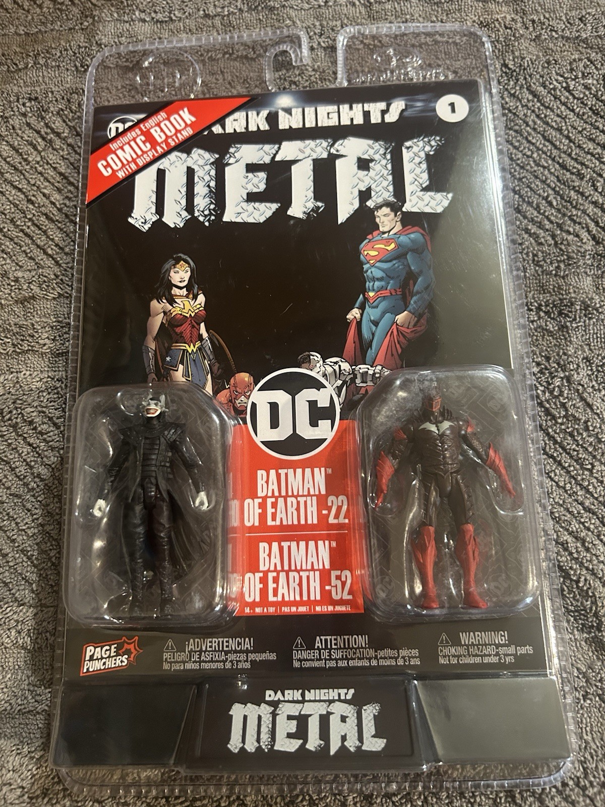 DC Dark Knights Metal Comic Book with Batman Of Earth 22 & Batman Of Earth 52