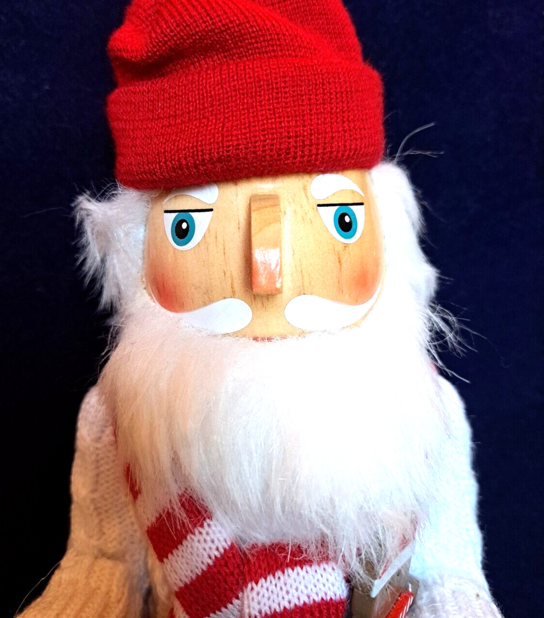 SANTA NUTCRACKER WOOD CHRISTMAS DECOR CLASSIC HAND PAINTED 14″ HIGH