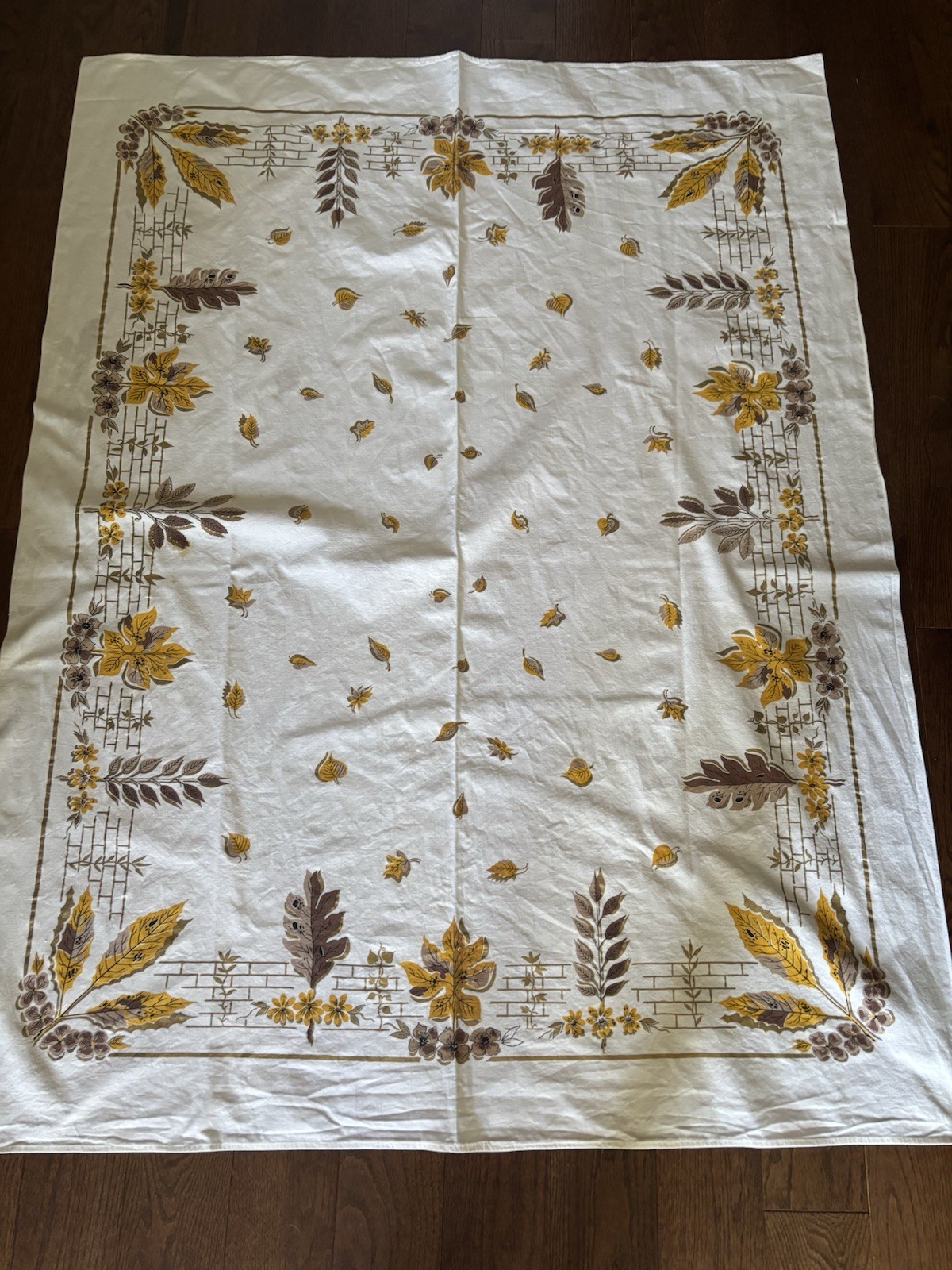 1960s Linen Tablecloth Cotton Vintage Gold Brown Leaves 50″ X 65″ Rectangle