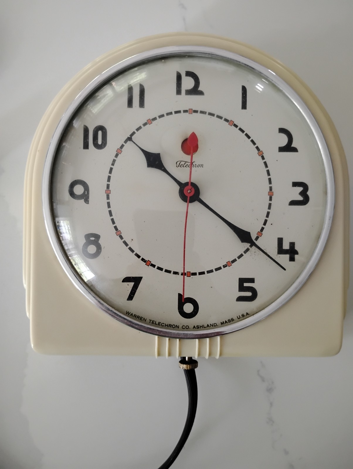 Vintage 1930s Telechron 2H07 Electric Plug in Hanging Wall Clock Works