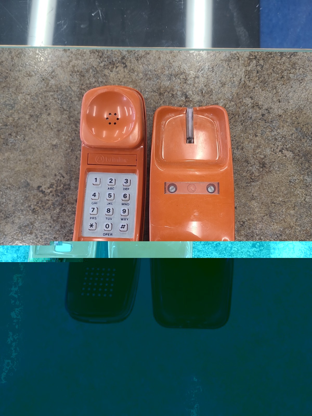 Western Electric Bell System Trimline Push-button Telephone In Burnt Orange