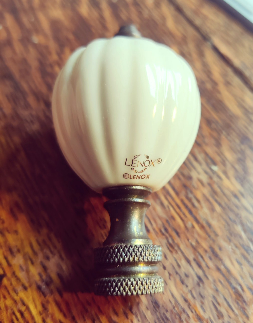 Antique Vintage Lenox Ivory & Brass Lamp Finial 2.5″ tall