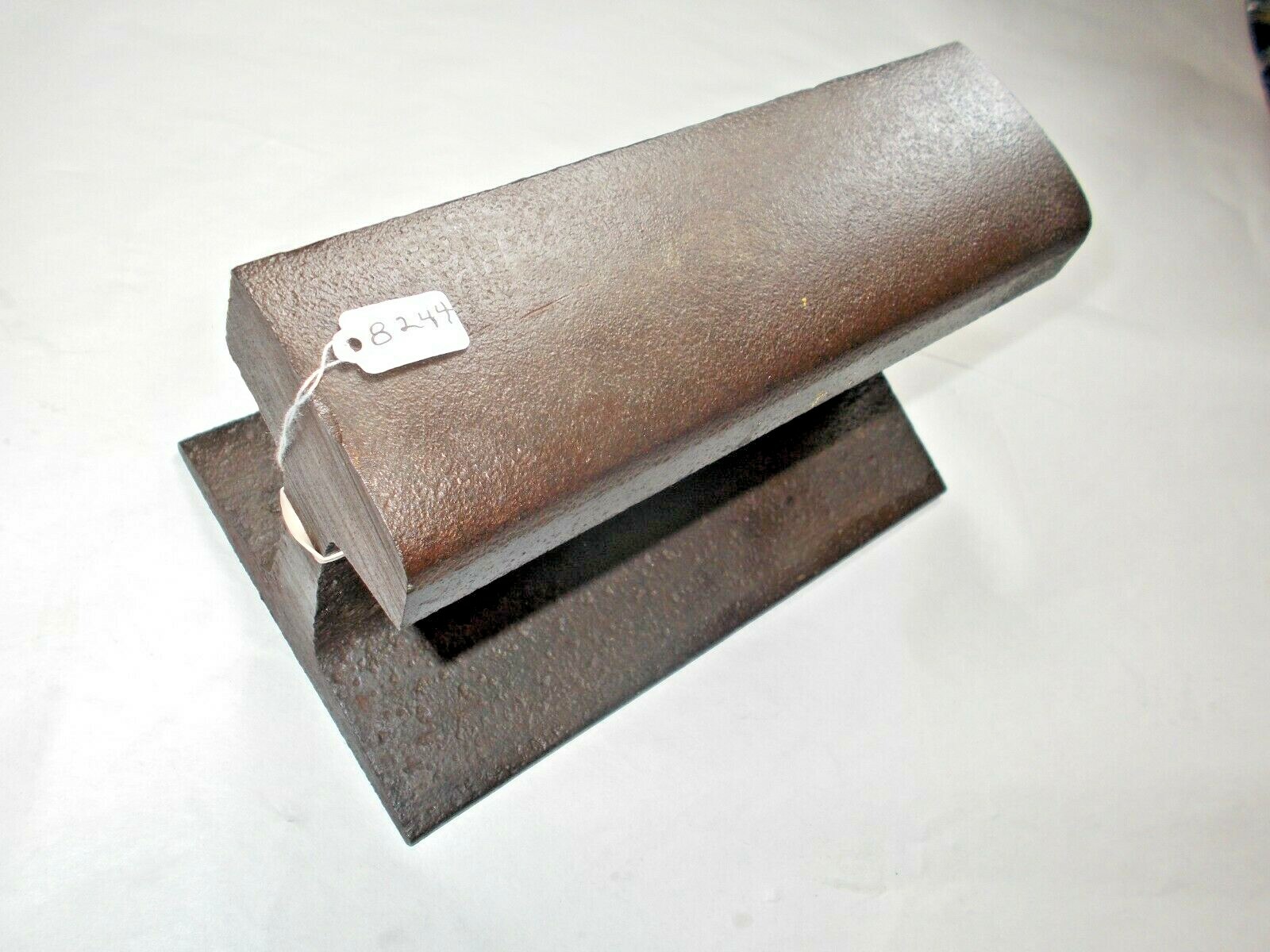 Anvil, Railroad Rail Anvil 15 lbs.6 oz., 8″ Long 4-3/4″ Wide at Base 4-3/8″ Tall