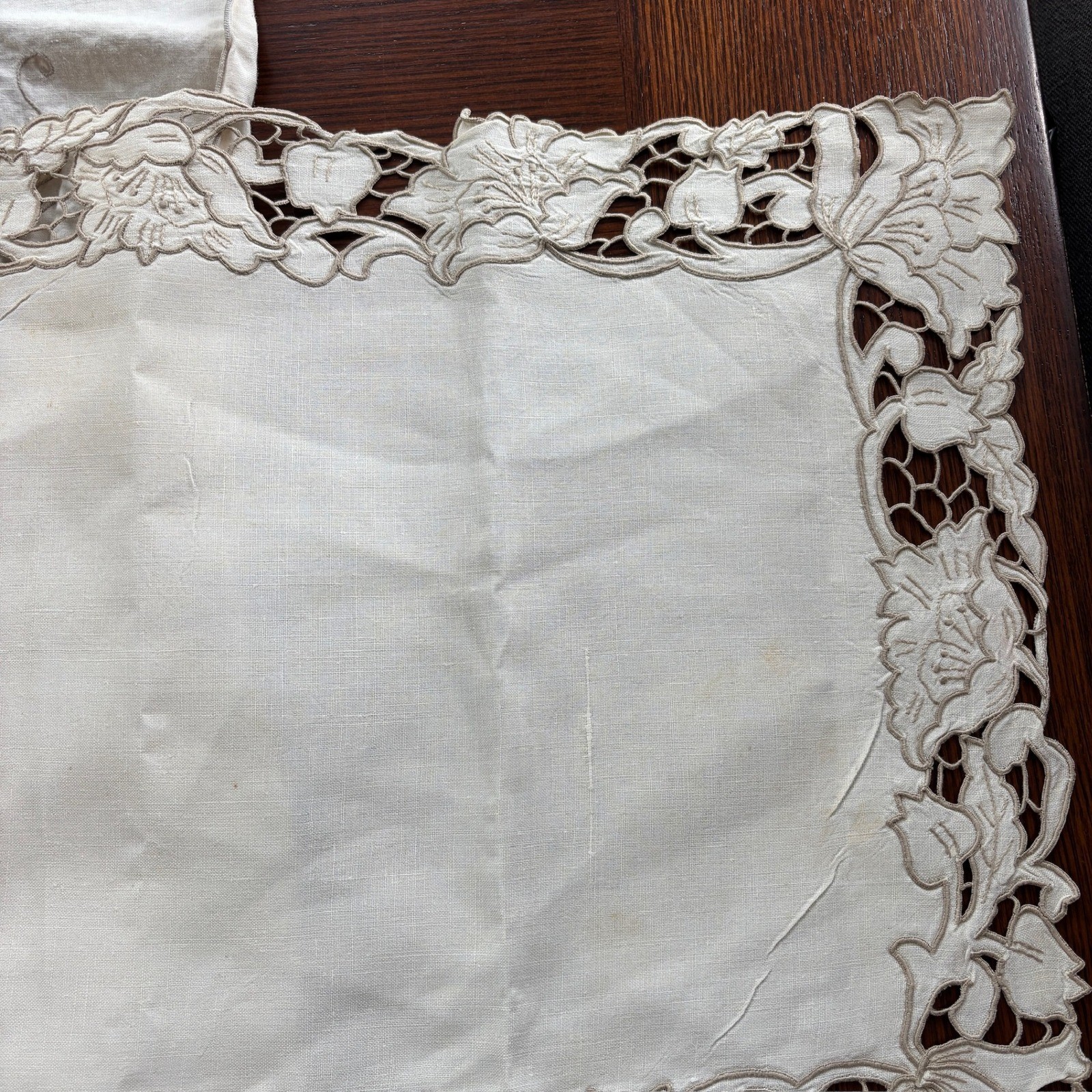 Vintage Cream Embroidered Linen Tablecloth + Table Runner Cutwork Lace 59×48