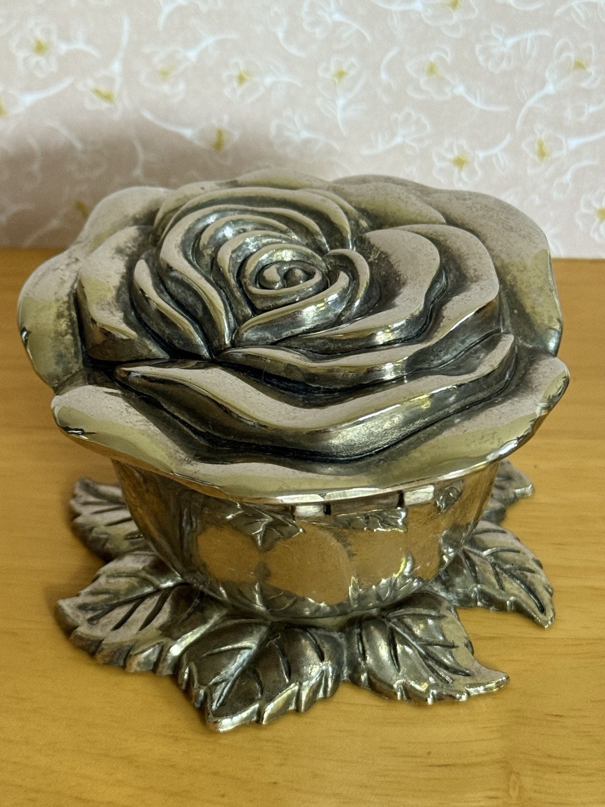 Godinger Silver Plated Rose Trinket Box Red Velvet Lining 4.25 Inch Diameter