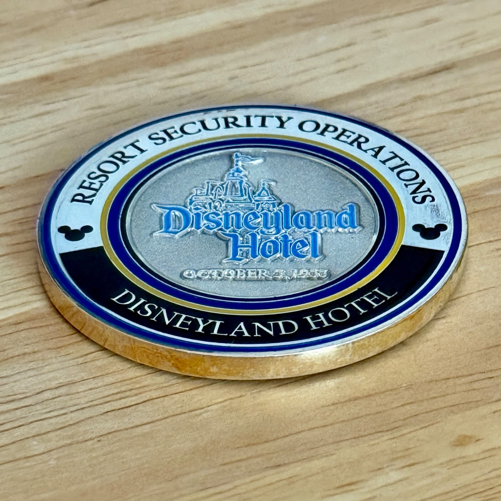 Walt Disney Disneyland Security Division Resort CA Challenge Coin