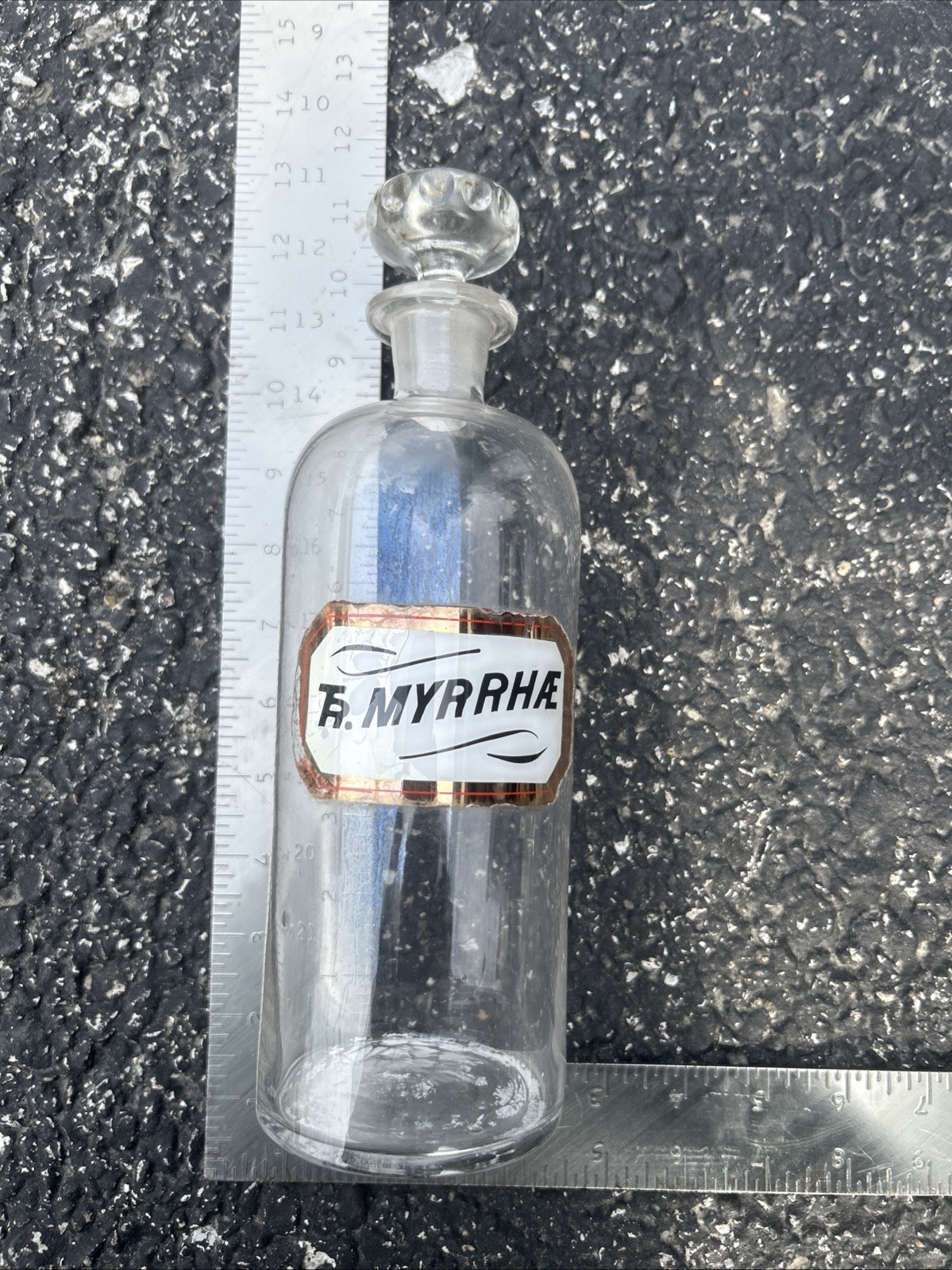 Pontiled Label Under Glass Apothecary Bottle &Stopper “ Tr.MYRRHAE “10-3/8”tall