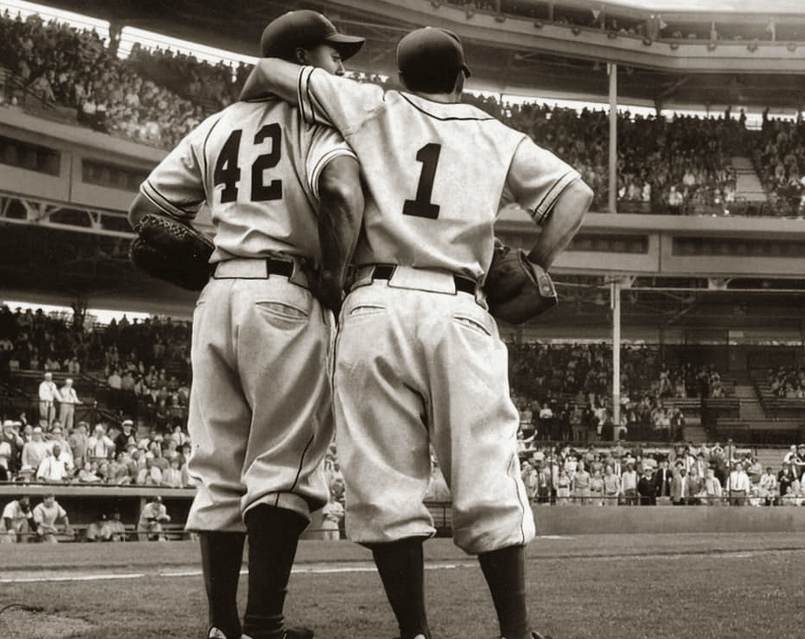 1950s PEE WEE REESE & JACKIE ROBINSON Brooklyn Dodgers 5×7 Borderless PHOTO