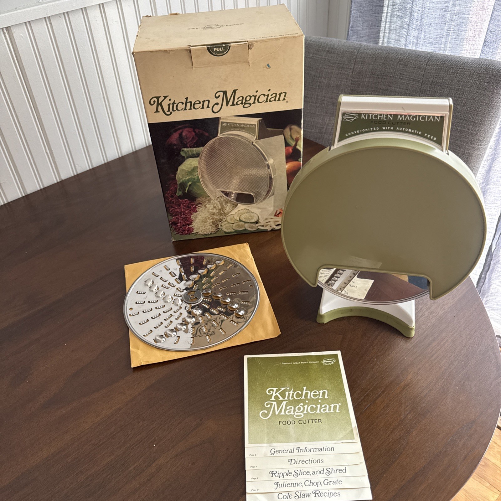 Vtg 1970 Popeil’s Kitchen Magician Food Cutter Slicer Shredder w/Original Box