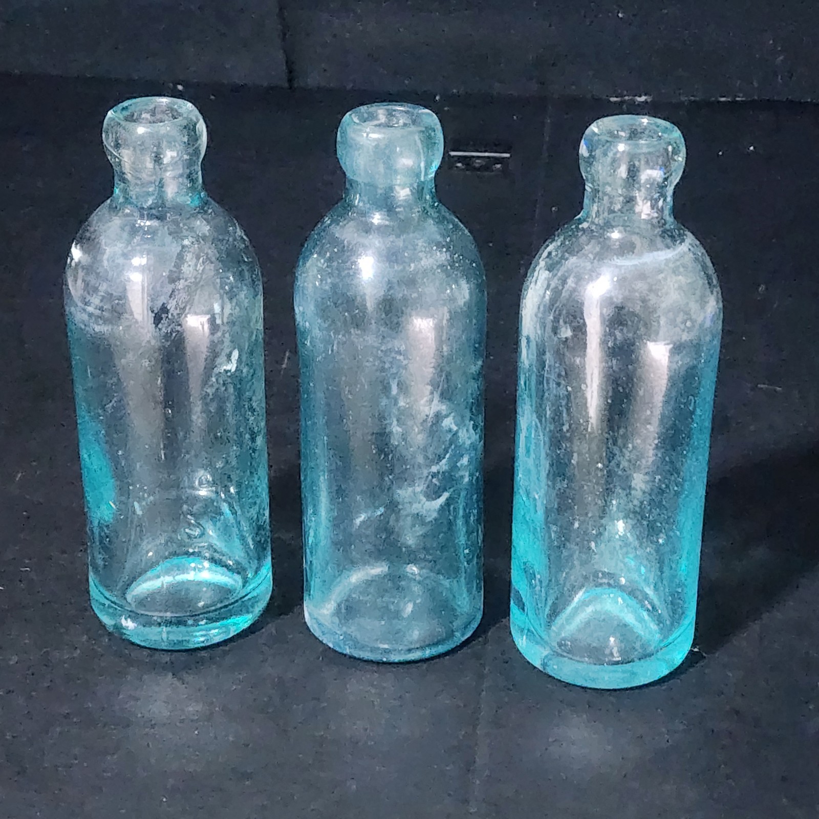 Lot of 3 Antique Aqua Blue Glass Blob Top Soda Bottles – Vintage Collectibles