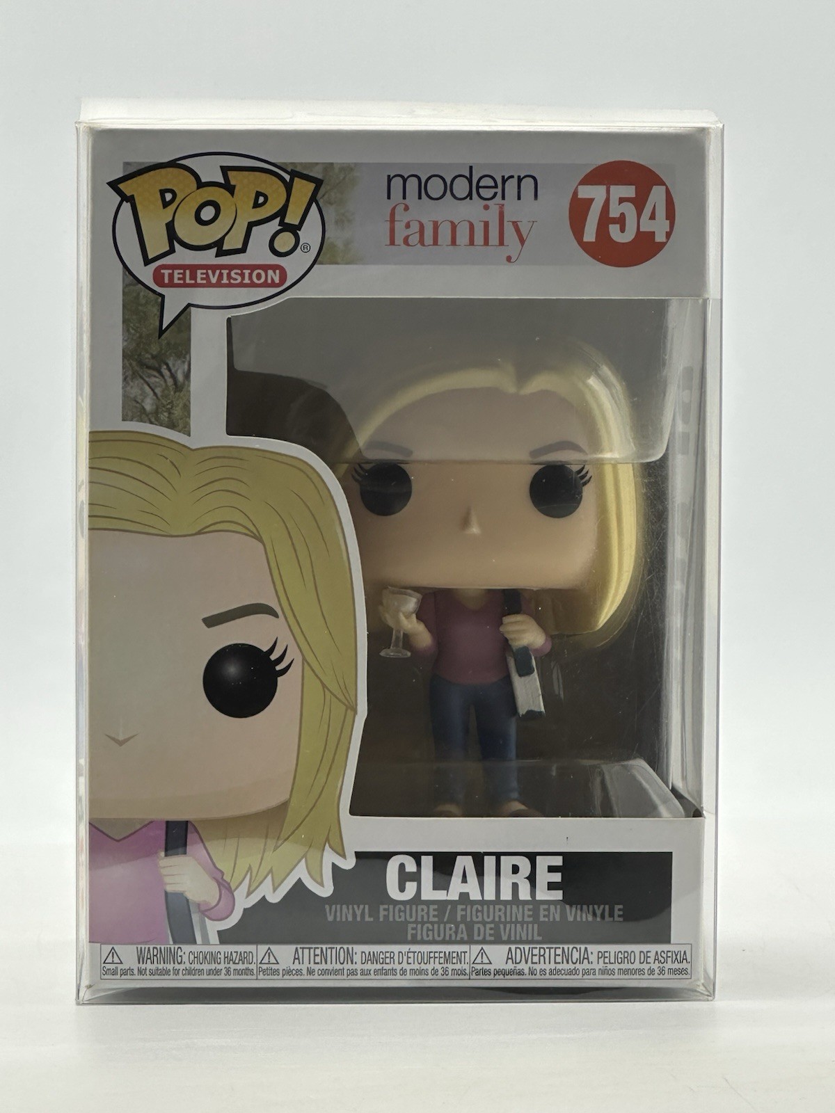 Modern Family Claire #754 Funko Pop Vinyl + Protector