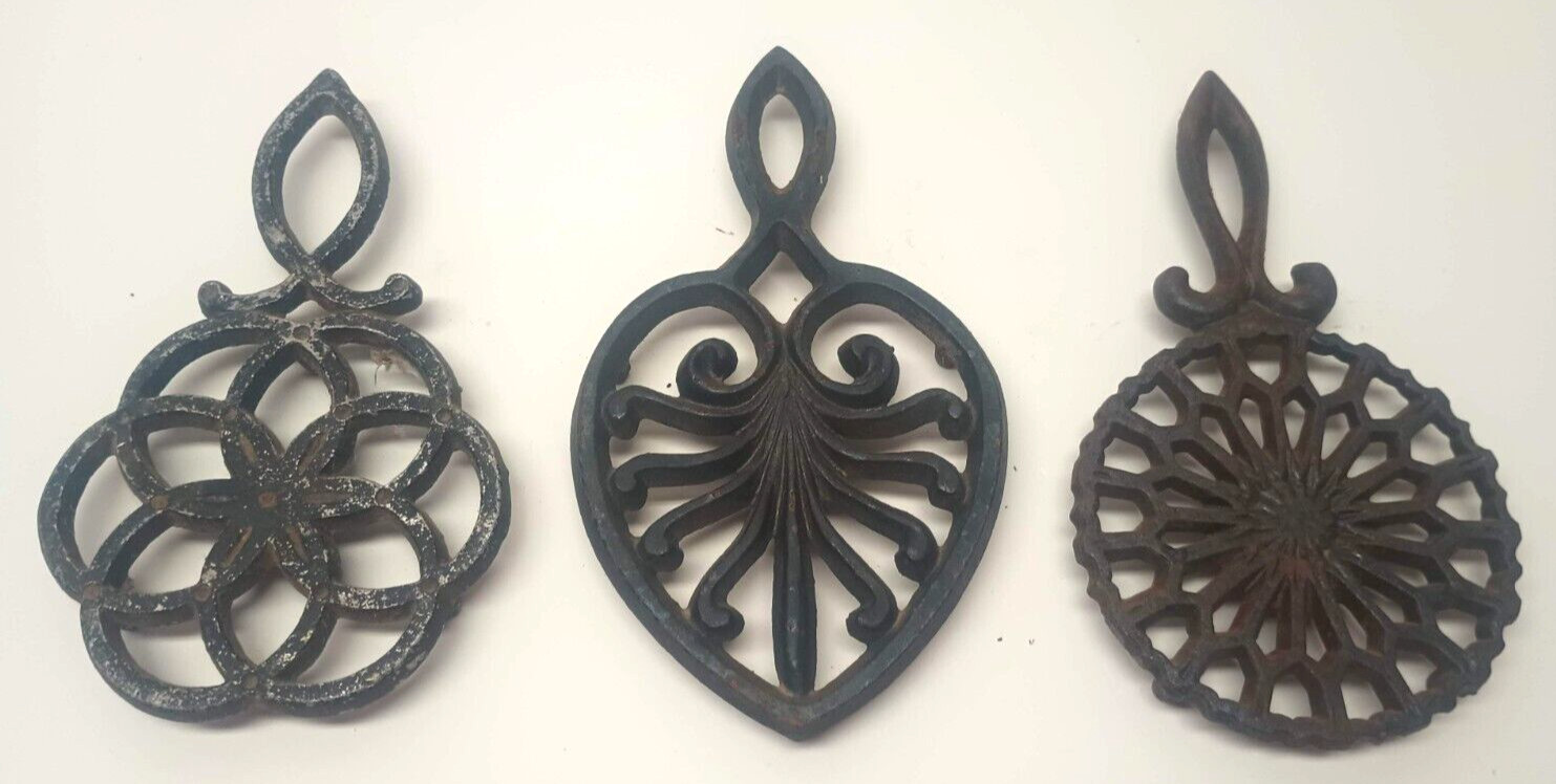 VTG Cast Iron 6″ Trivets Teardrop Round Octagonal Shapes Hot Pot Holders Trio