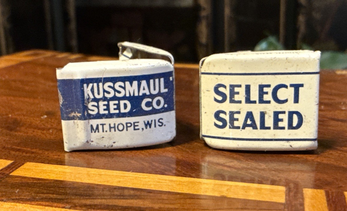 Pair Of Vintage Kussmaul Seed Co. Mt Hope Wi Seed Bag Clips Very Good Clean