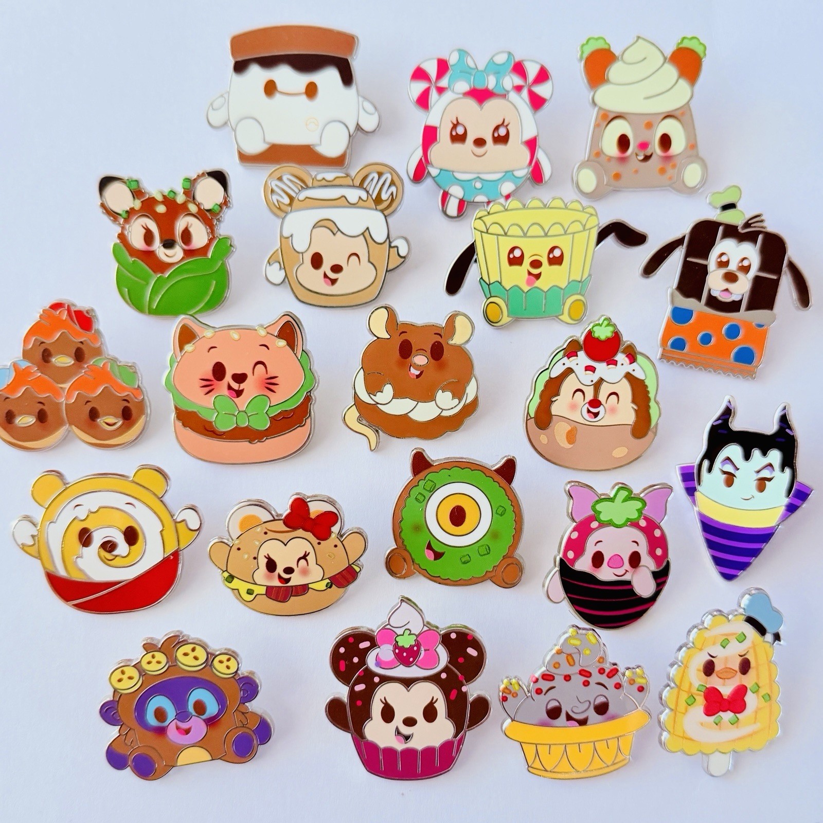 20 Disney Munchlings Mystery Pins Series 1 & Series 2 Baymax Donald Minnie Mouse