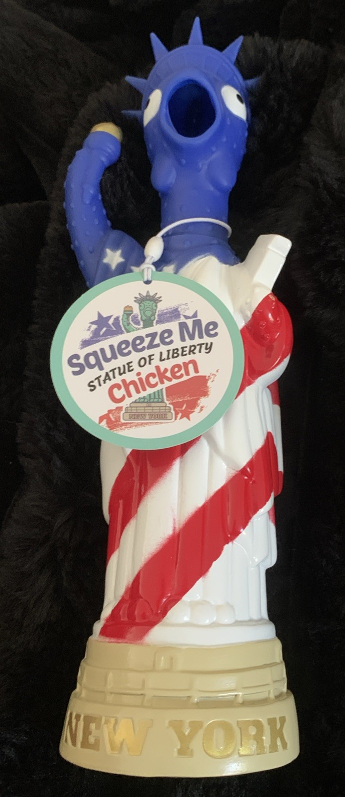 RED WHITE AND Chicken Statue of Liberty Squeeze Screaming Chicken 10” Brand New!
