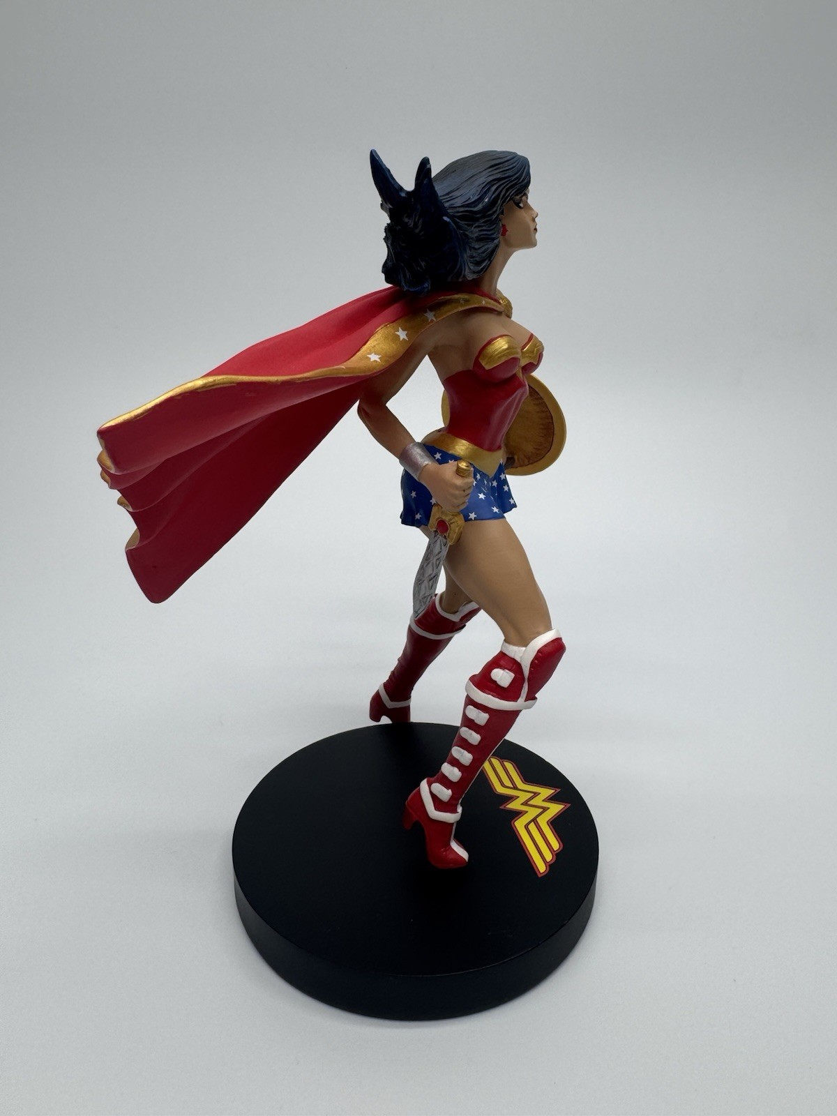 DC Designer Series Superman, Batman, and Wonder woman Jim Lee Statue #0093/5000
