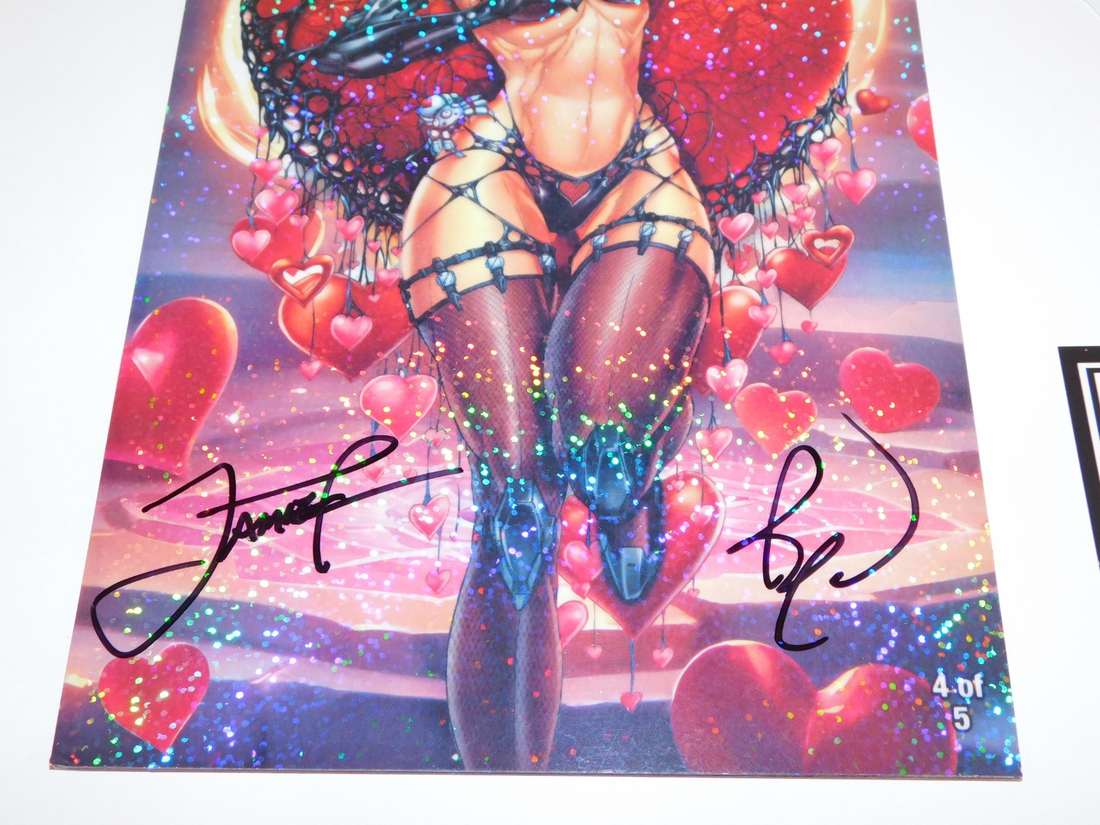 WHITE WIDOW #2 – Absolute Comics NM- Jamie Tyndall SIGNED VALENTINE Variant 4/5