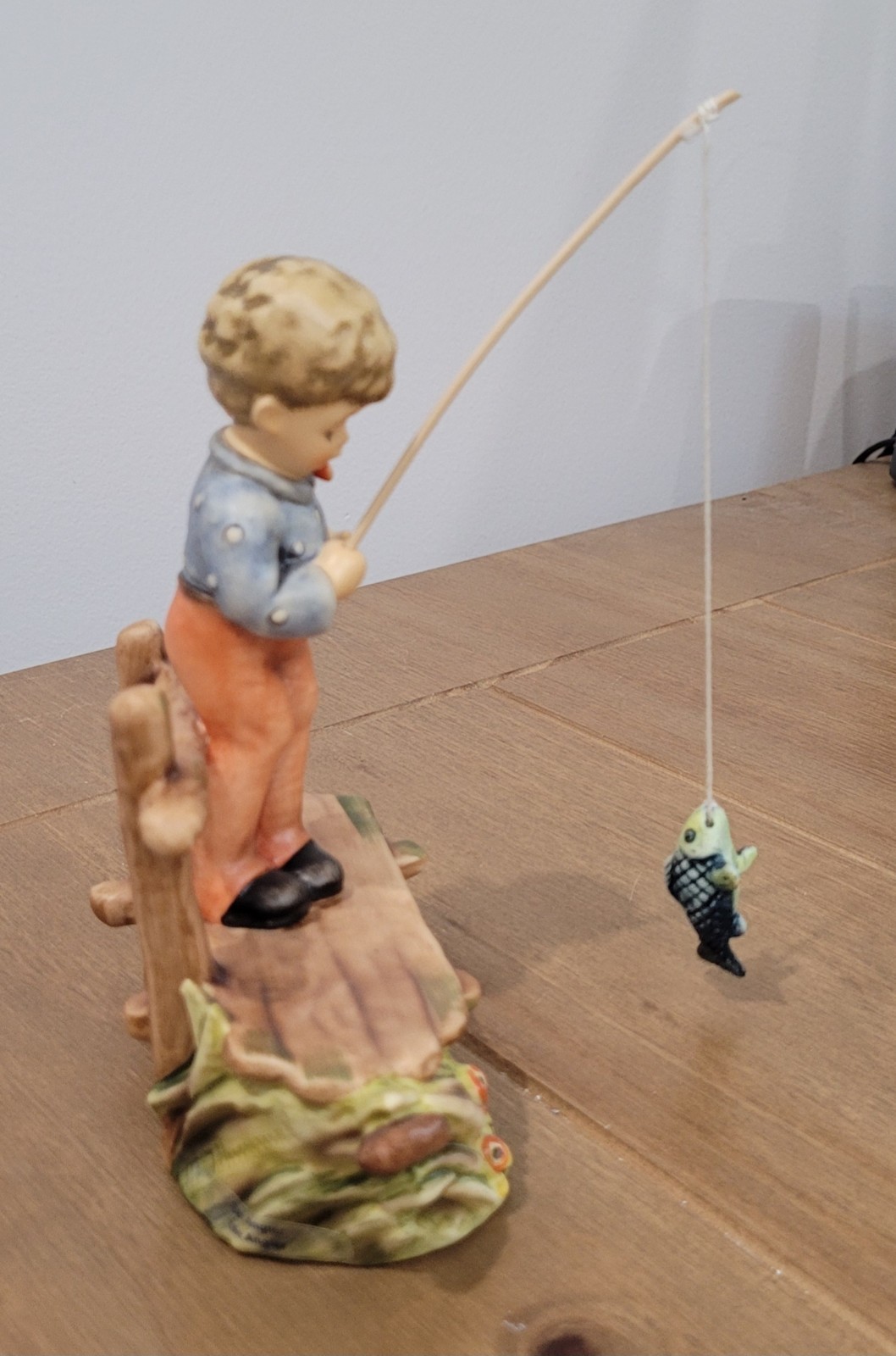 Hummel The Angler HUM 566 Figurine Boy Fishing With Box
