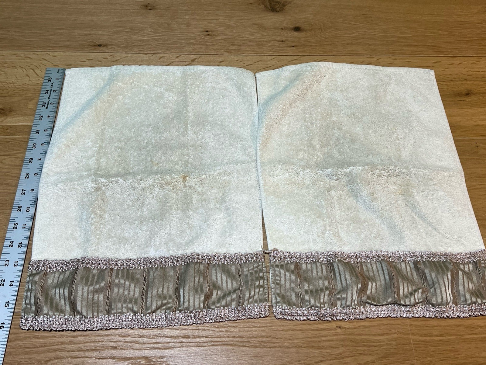 Rodeo Home Fingertip Towels Vtg Cream with Trim Embellishment Set of 2