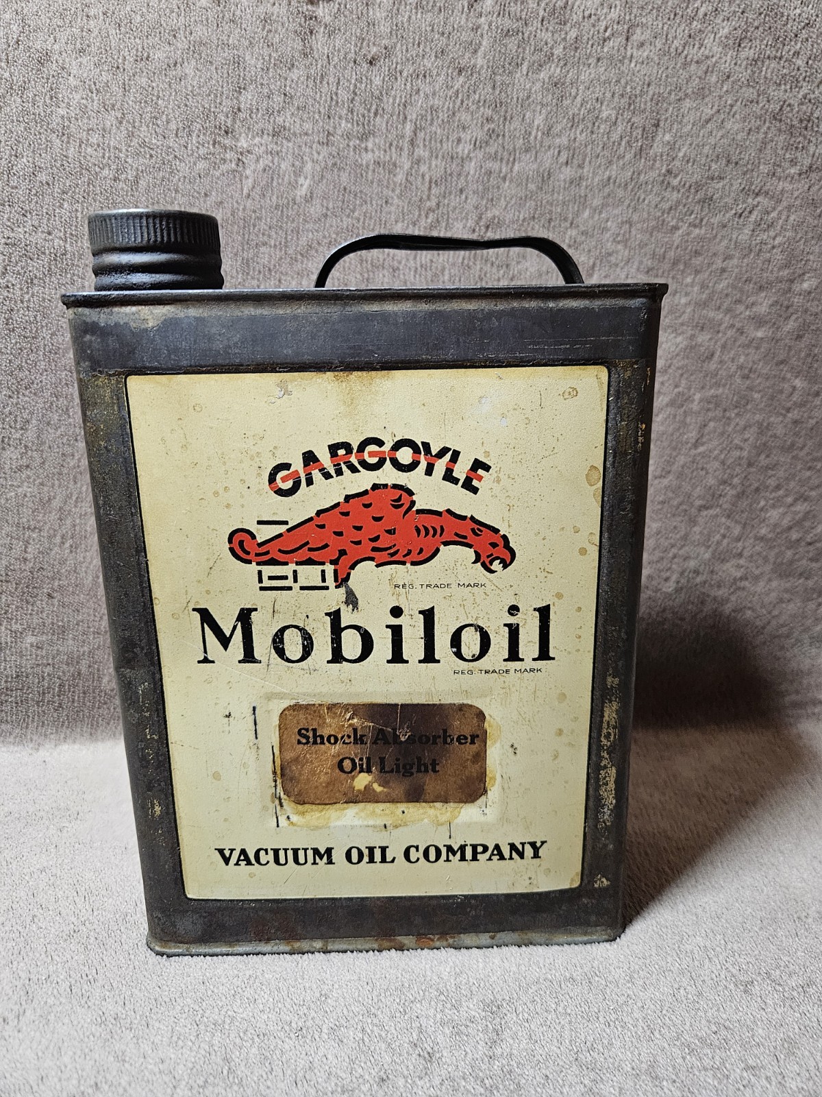 Vintage Mobiloil Gargoyle Motor Oil Can Mobil Sign Shock Absorber Oil Light