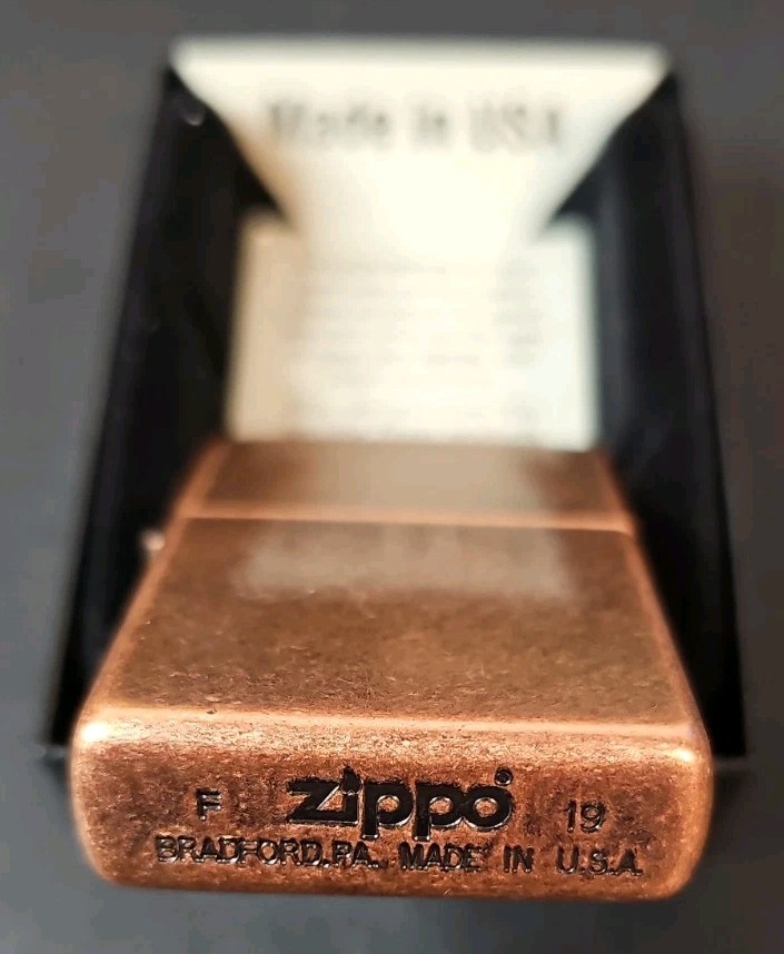 Zippo Antique Copper 301FB Flat Bottom Windproof Lighter Made in USA NOB