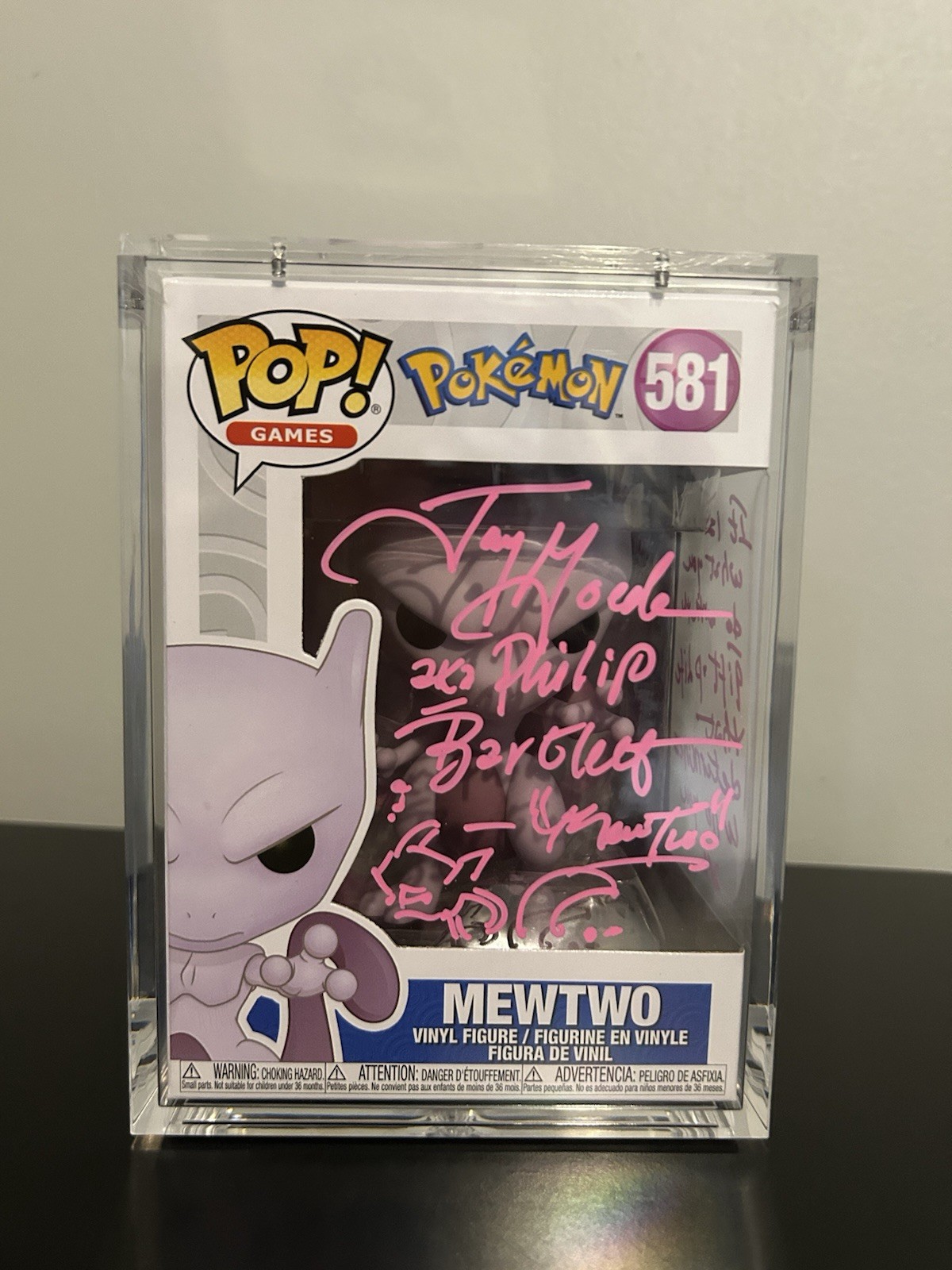 Funko Pop! Pokémon Mewtwo #581 Signed Jay Goede Philip Bartlett *NO COA*