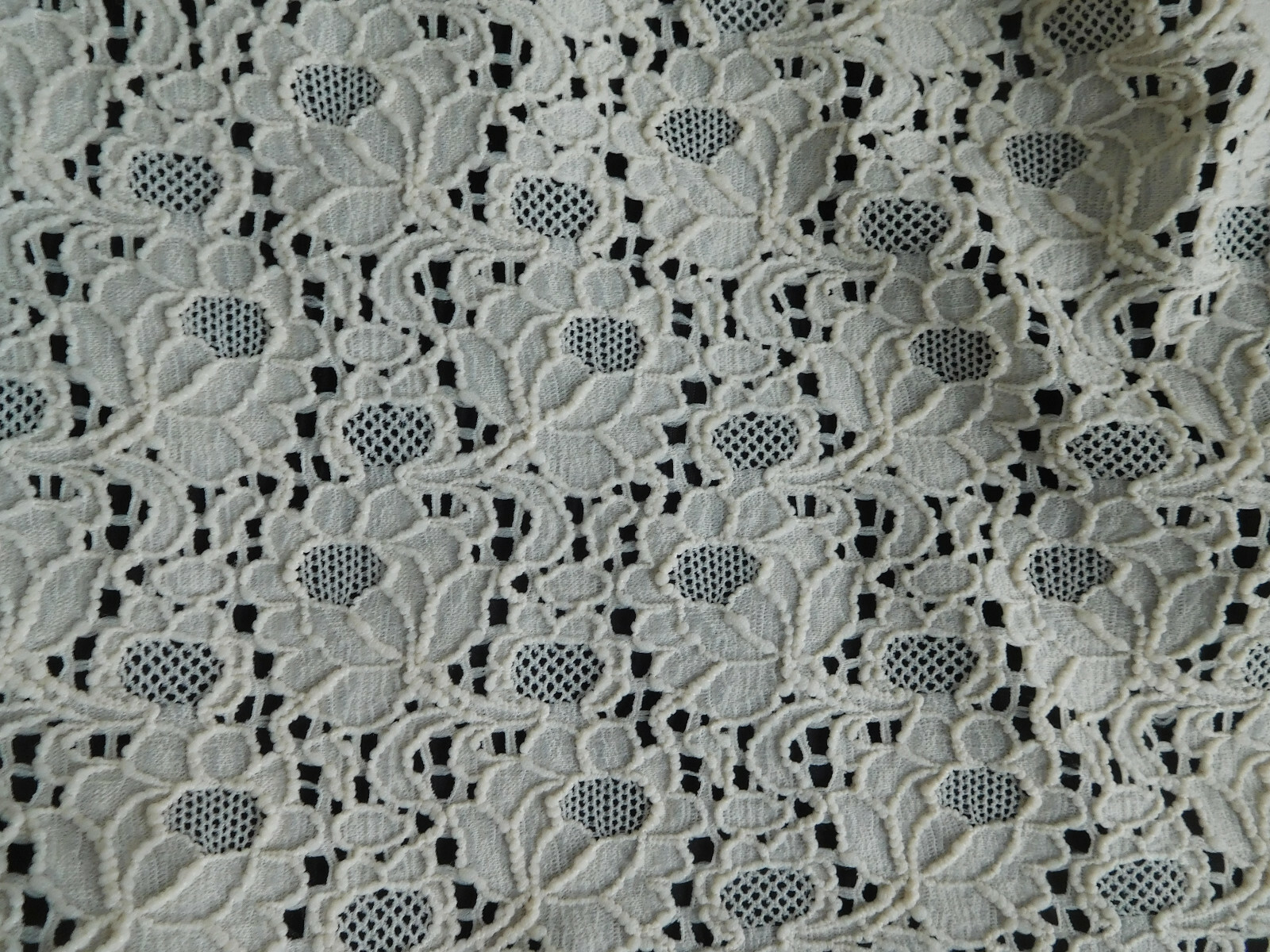 4 way stretch ECRU LACE Fabric 2 yards yds new open textured woven flower design