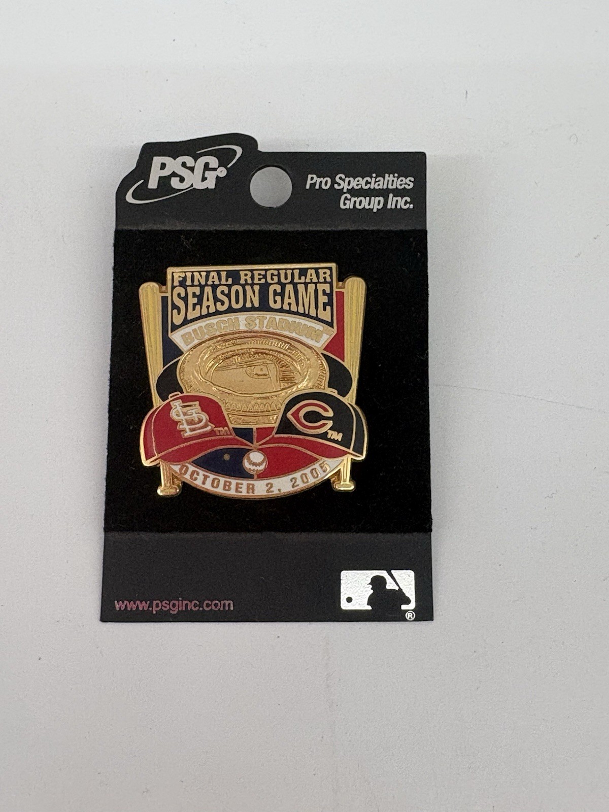 St. Louis Cardinals Final Regular Season Game Busch Stadium 2005 Pin Lapel Hat