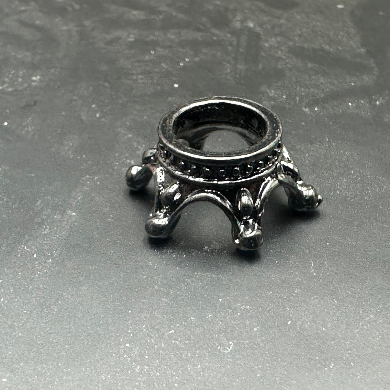 Metal crystal small ball base