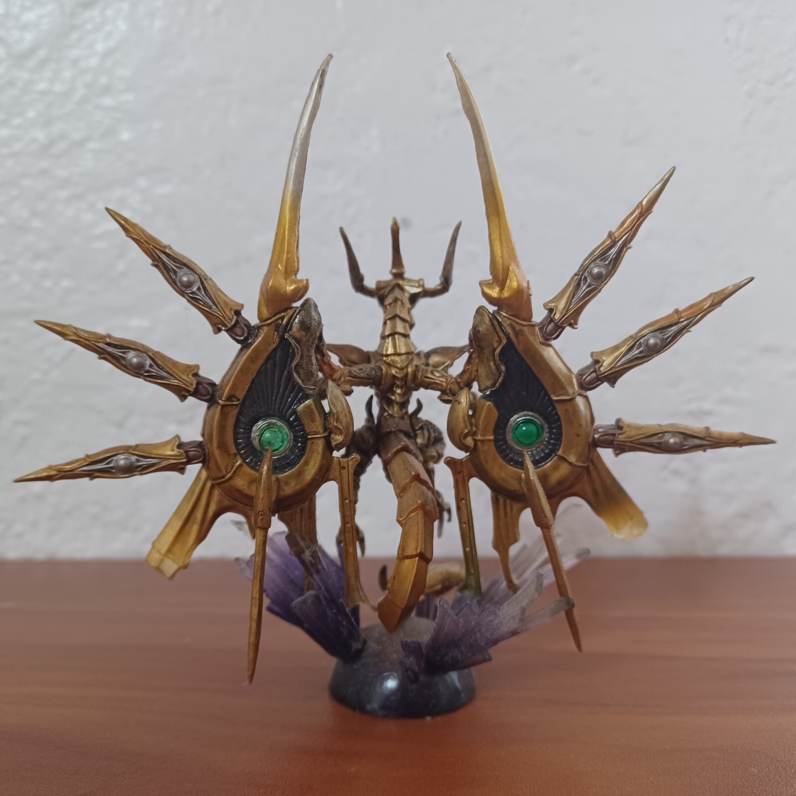 Bahamut Retsu Final Fantasy Master Creatures Action Figure Toy FF 7 Crisis Core