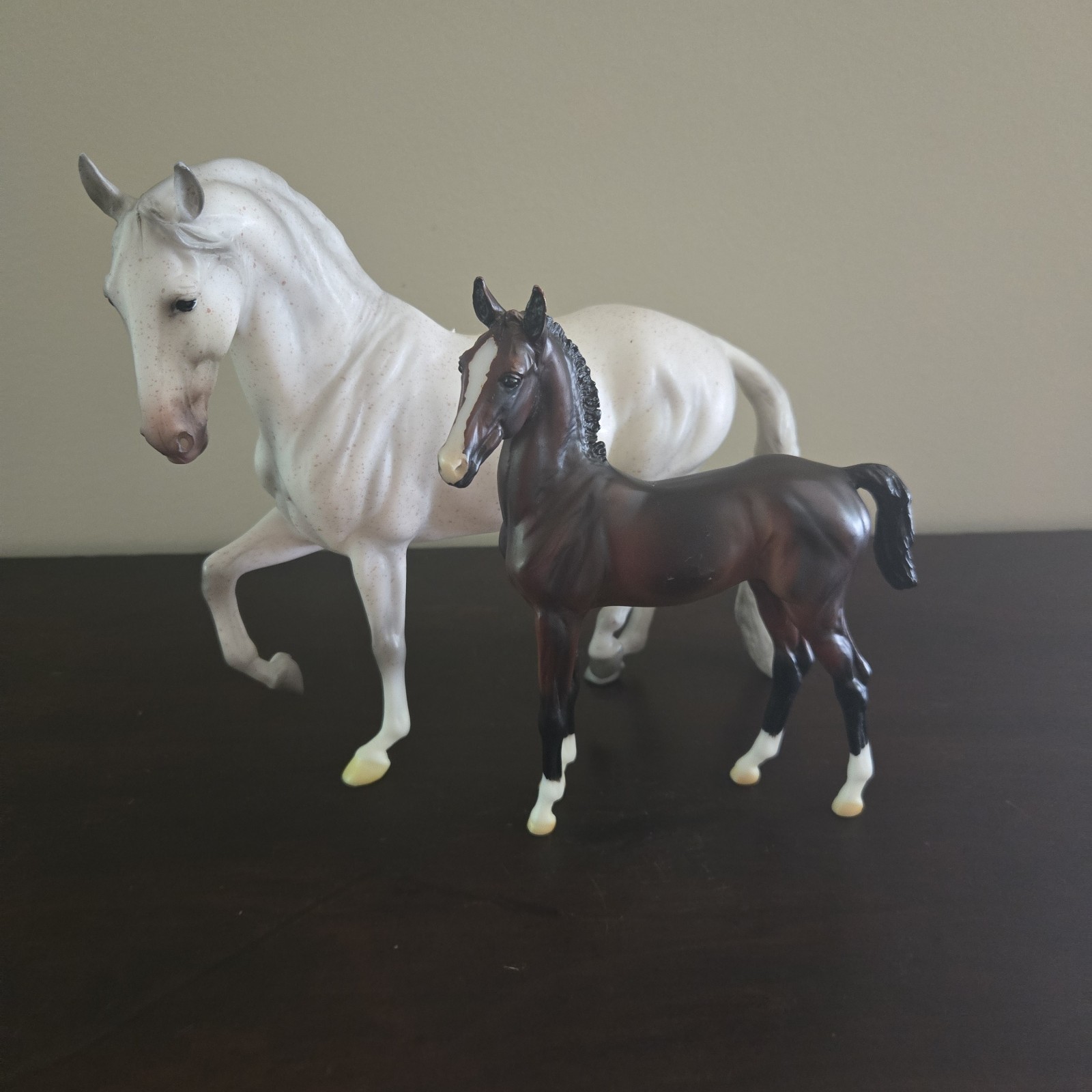 Breyer Traditional Favory Airiella Horse Gift Set-Lippizaner Mare And Foal 1827