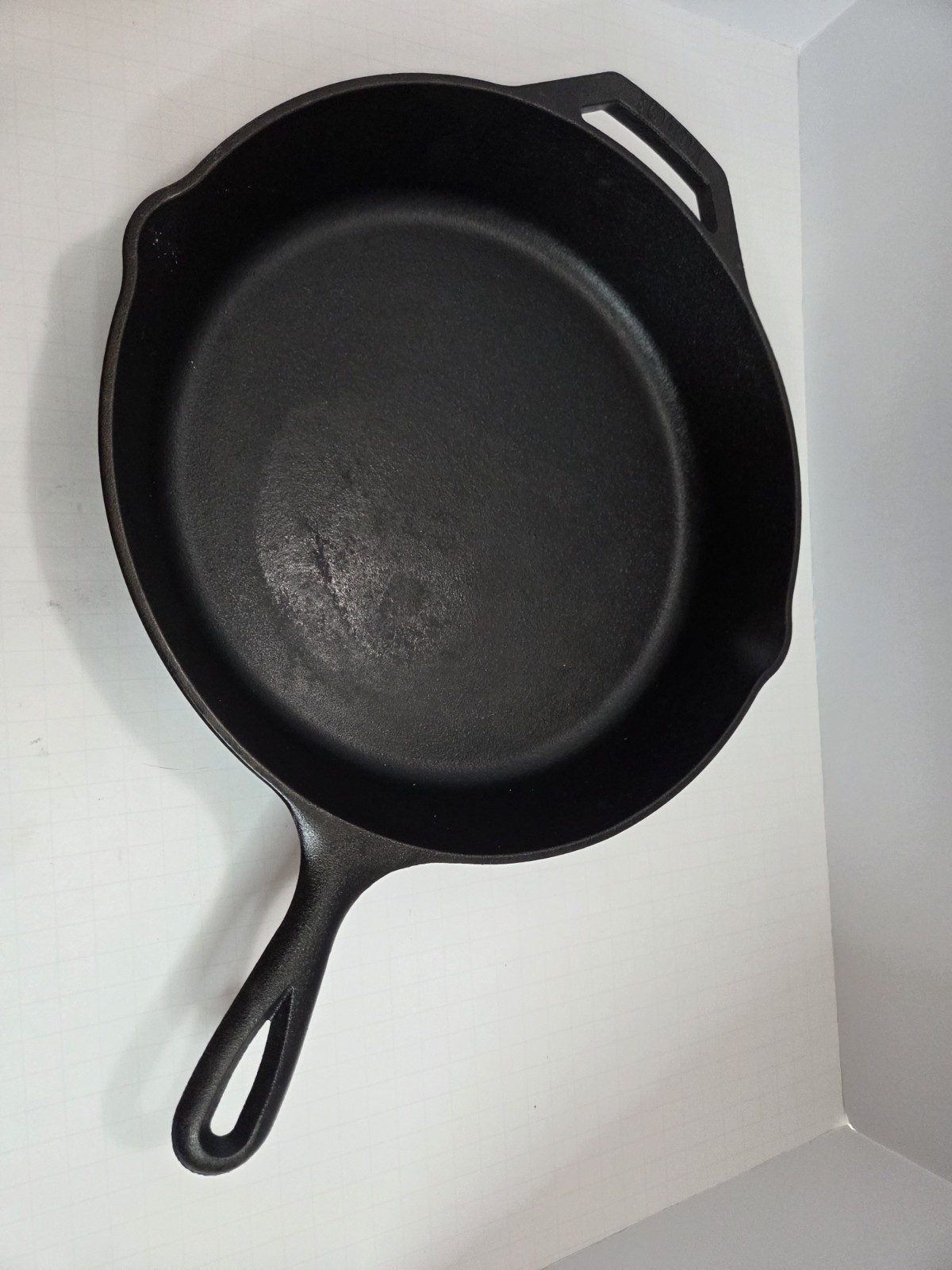Lodge Cast Iron Frying Pan 12 Inch 12SK Double Handle Flat-Bottomed Black