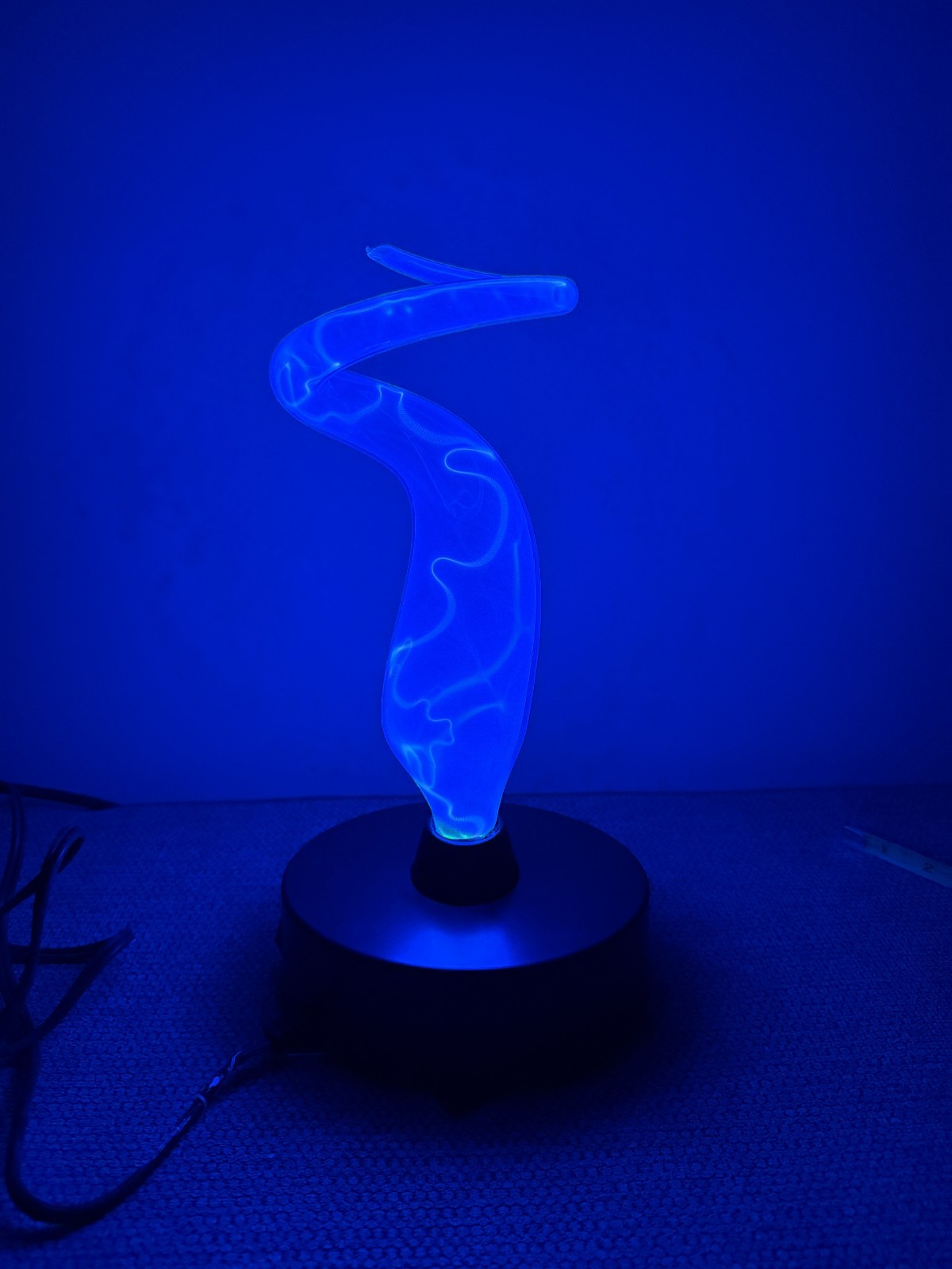 Lumisource Sculptured Electra Plasma Lamp Motion Art Glass Blue Light